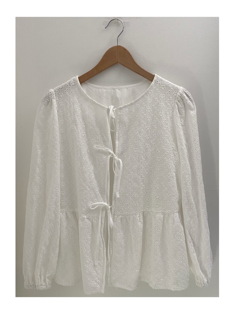 Eyelet Tie-Front White Peplum Top Size Medium - Picture 4 of 7